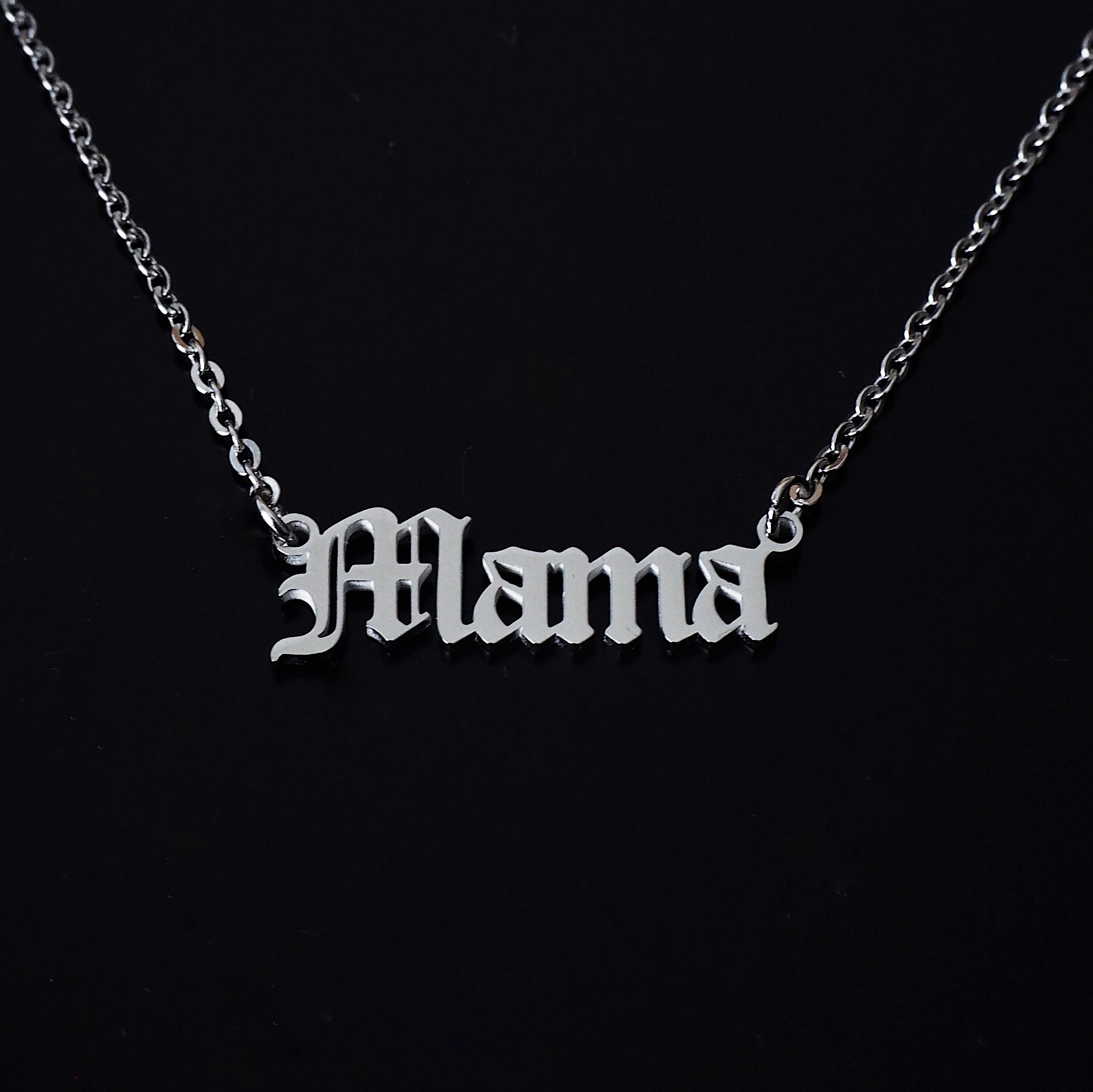 ‘Mama’ Script Necklace